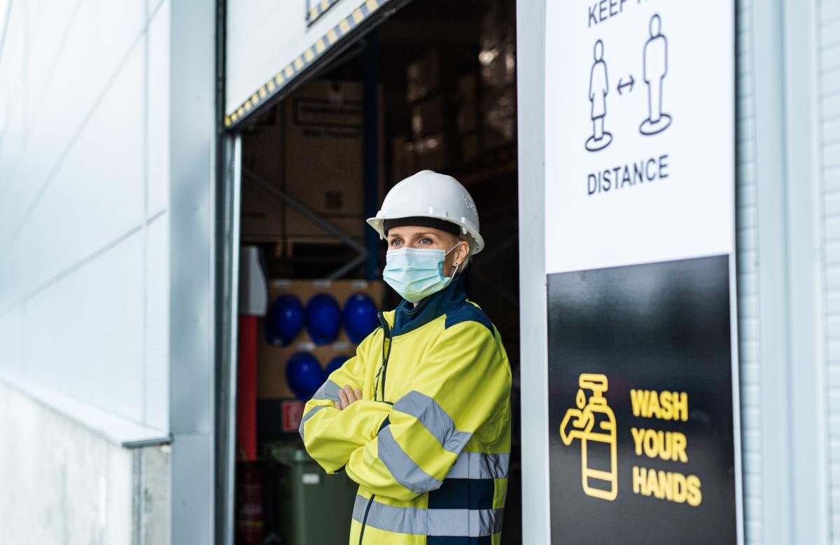 Worker wearing mask